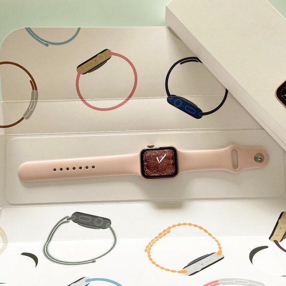 Apple Watch Serie6 40mm (GPS+ CELLULAR) Rose Gold Aluminum Case-Original Box - Picture 7 of 15